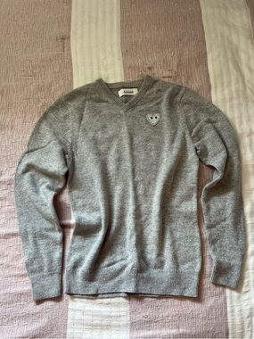 Adelaide Gray Men's Knit Pullover Sweater Embroidered Heart XS